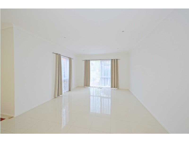 1/3 County Place, Wheelers Hill VIC 3150