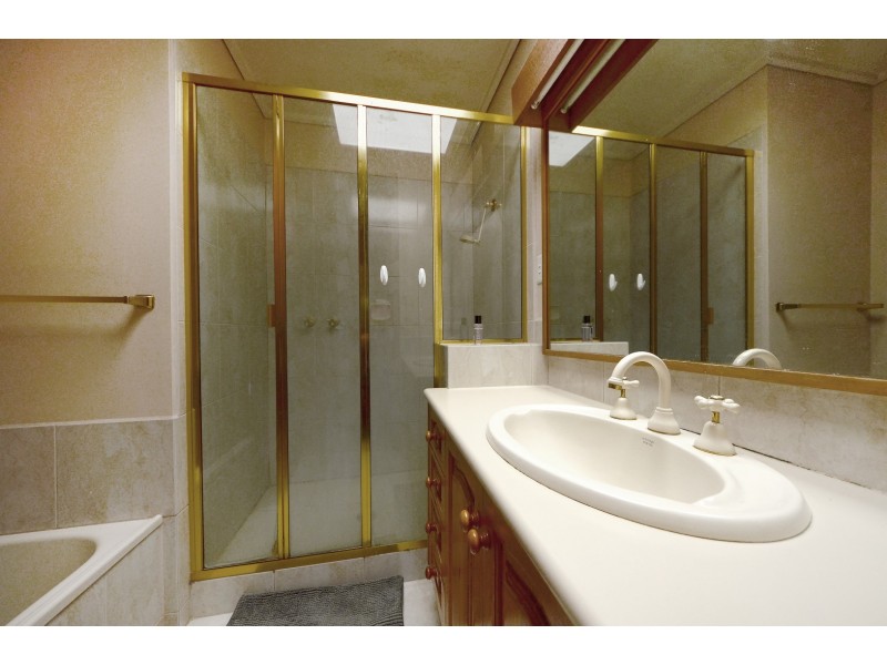 6 Ajax Drive, Wheelers Hill VIC 3150