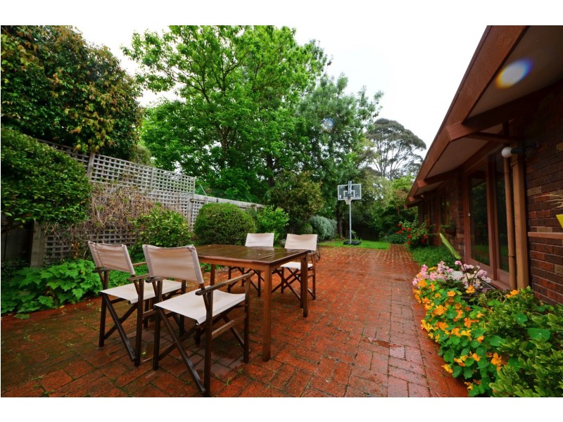 6 Ajax Drive, Wheelers Hill VIC 3150