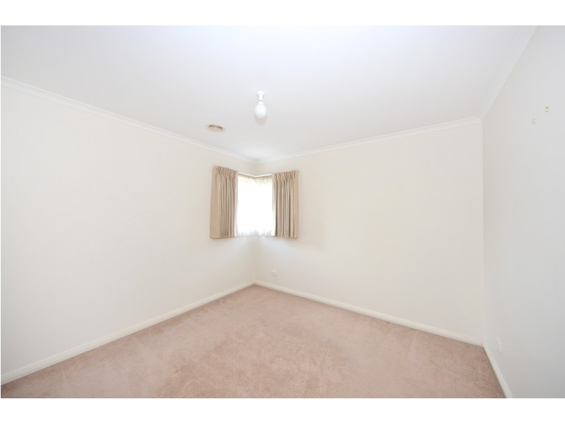 2/32 Kathryn Road, Knoxfield VIC 3180