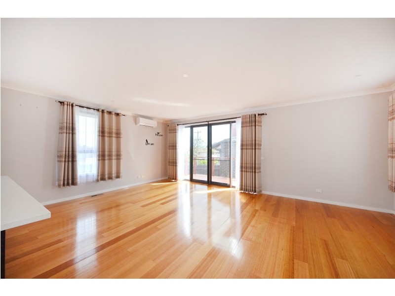 31 Worsley Avenue, Clayton South VIC 3169