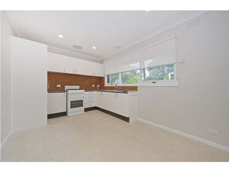 1/1 Bristol Court, Glen Waverley VIC 3150