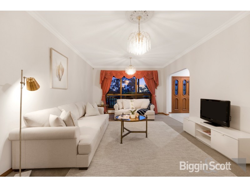 5 Grantchester Road, Wheelers Hill VIC 3150