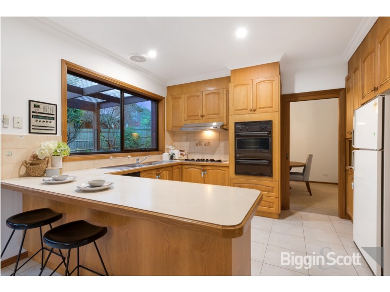 5 Grantchester Road, Wheelers Hill VIC 3150