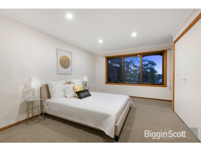 5 Grantchester Road, Wheelers Hill VIC 3150