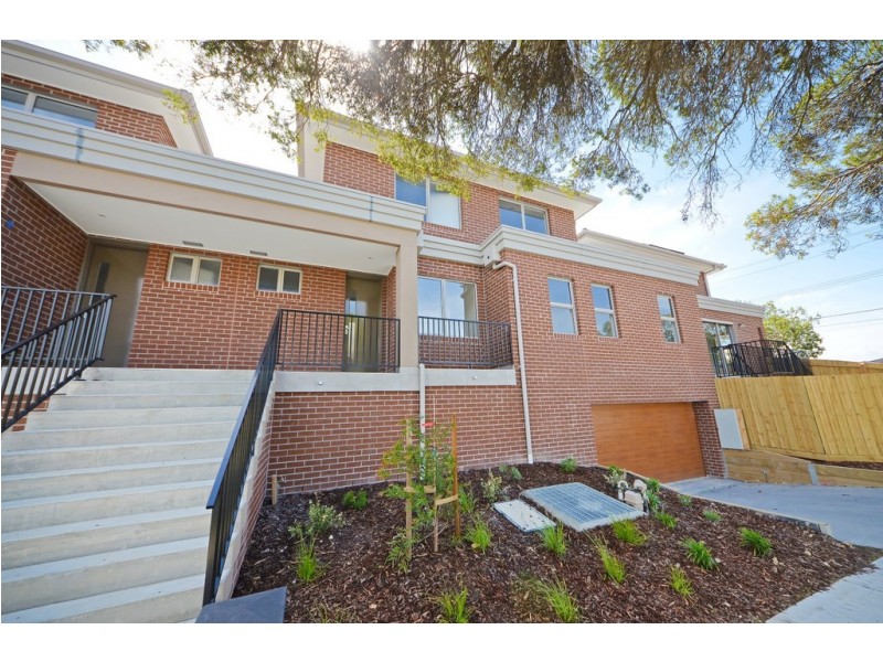 2/812 High Street Road, Glen Waverley VIC 3150
