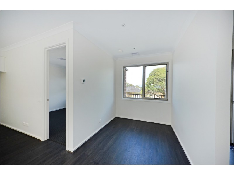 2/812 High Street Road, Glen Waverley VIC 3150