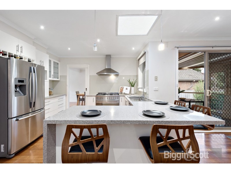 4 Roswell Street, Glen Waverley VIC 3150