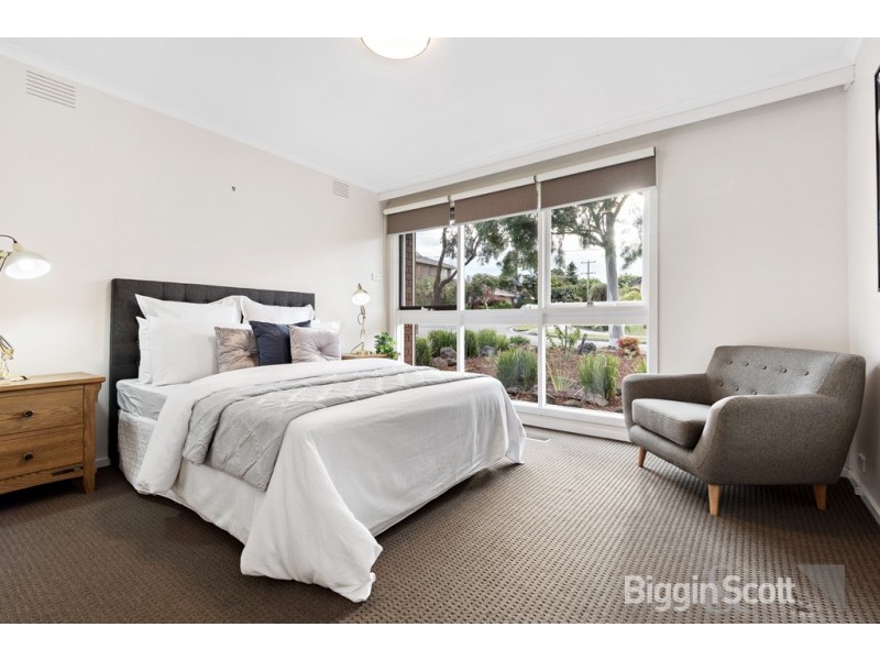4 Roswell Street, Glen Waverley VIC 3150