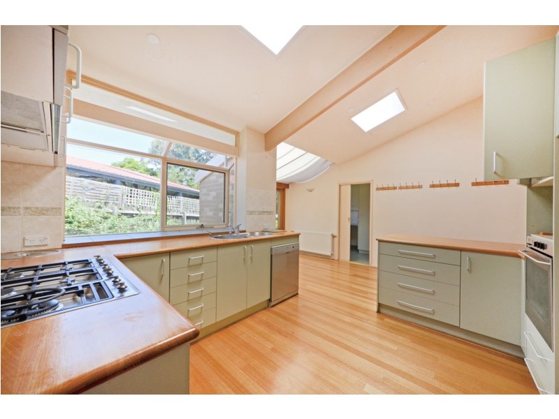 6 Glenarm Place, Mount Waverley VIC 3149