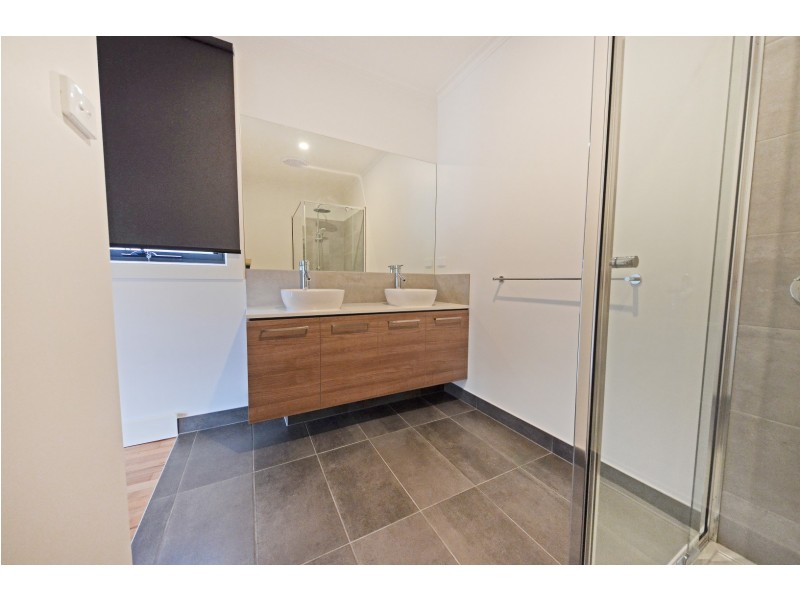 31 Kauri Grove, Glen Waverley VIC 3150