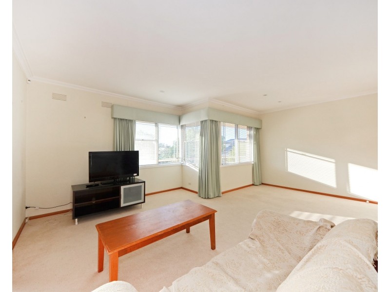 6 Valley View Court, Glen Waverley VIC 3150