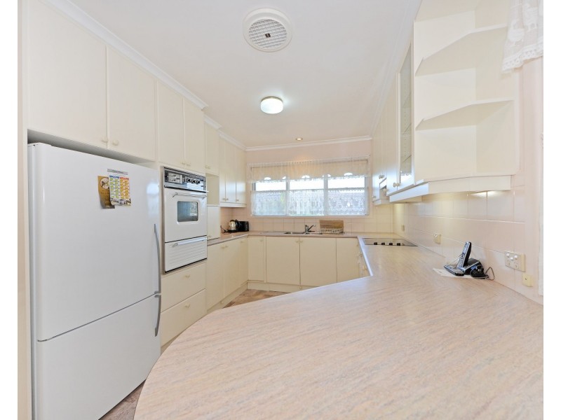 6 Valley View Court, Glen Waverley VIC 3150