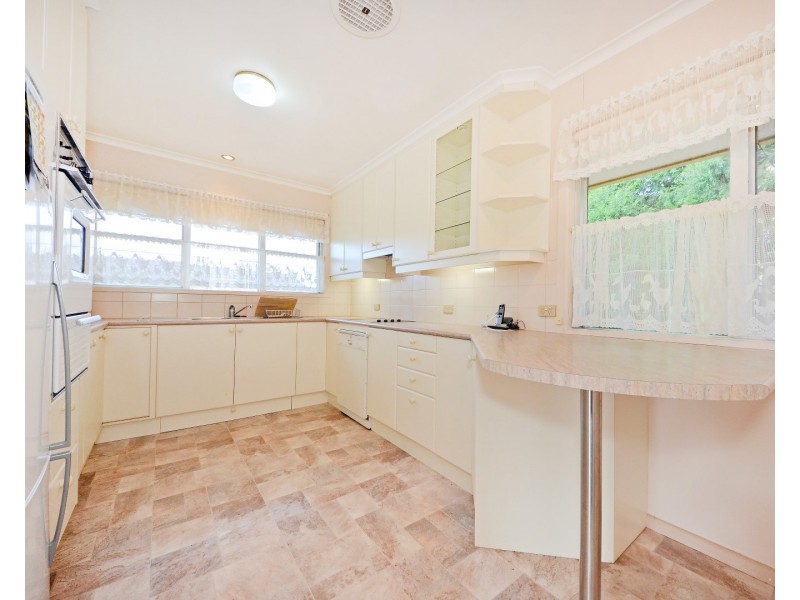 6 Valley View Court, Glen Waverley VIC 3150