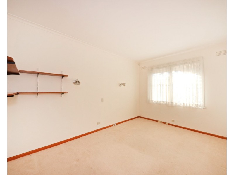 6 Valley View Court, Glen Waverley VIC 3150