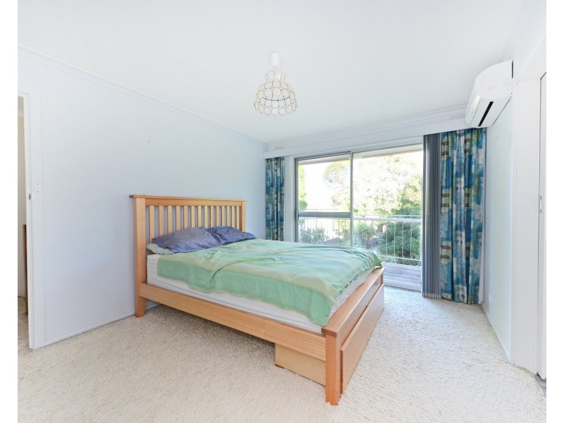 6 Valley View Court, Glen Waverley VIC 3150