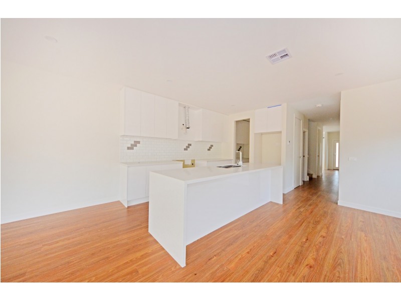 15b First Street, Clayton South VIC 3169