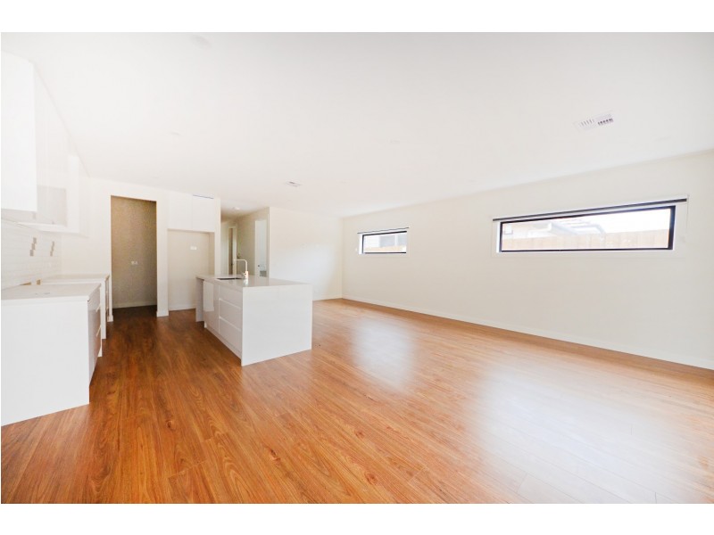 15b First Street, Clayton South VIC 3169