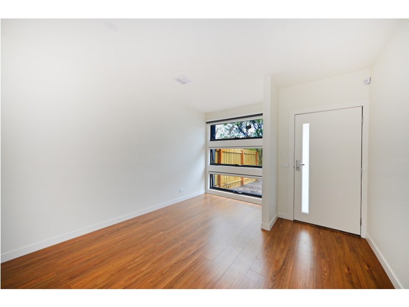 15b First Street, Clayton South VIC 3169