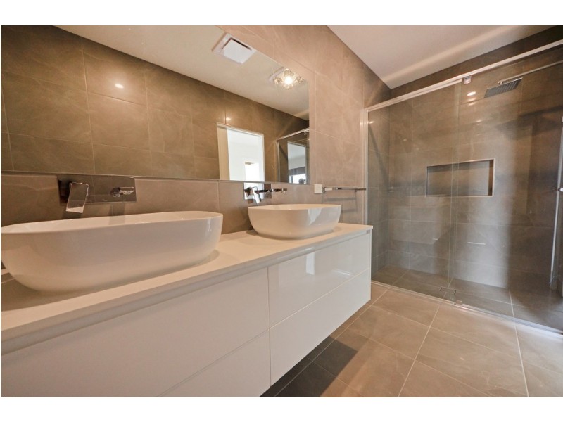 15b First Street, Clayton South VIC 3169