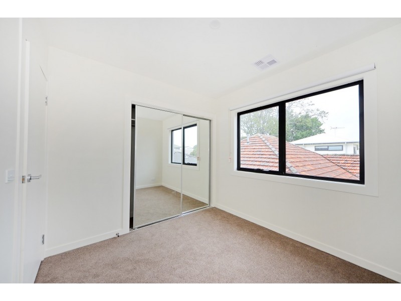 15b First Street, Clayton South VIC 3169