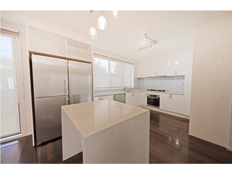 5 Coral Court, Glen Waverley VIC 3150