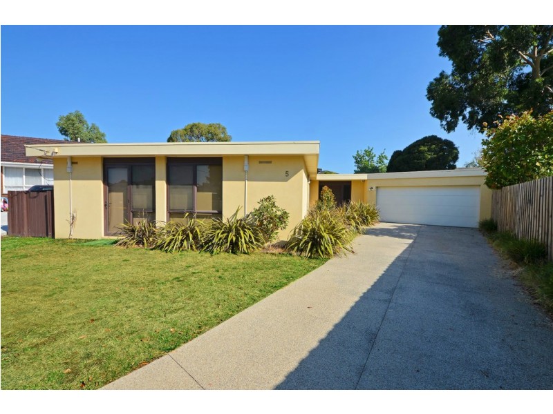 5 Coral Court, Glen Waverley VIC 3150