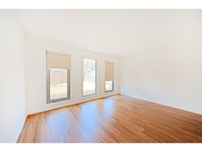 21 Foster Crescent, Knoxfield VIC 3180