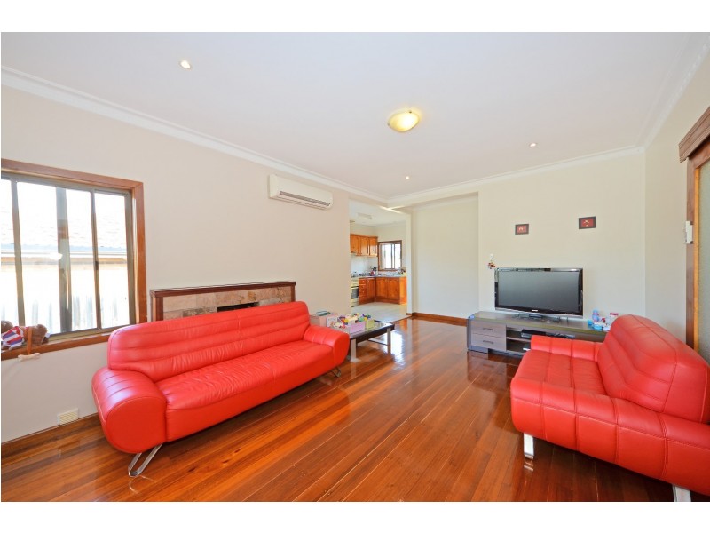 1/3 Oberon Avenue, Oakleigh East VIC 3166