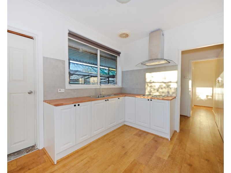 16 Fernhill Street, Glen Waverley VIC 3150