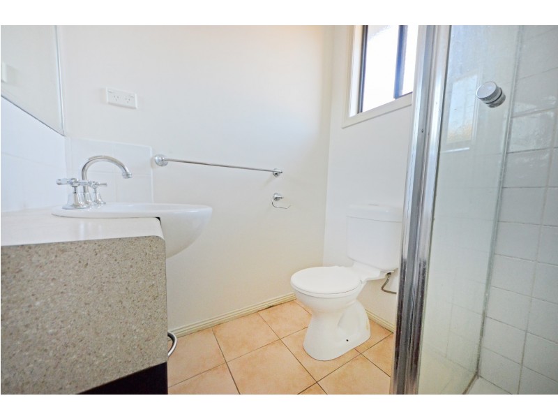 2/1375 High Street Road, Wantirna South VIC 3152