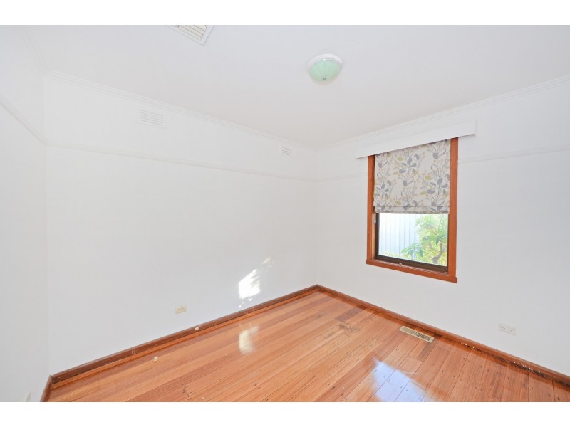 25 Walter Street, Glen Waverley VIC 3150