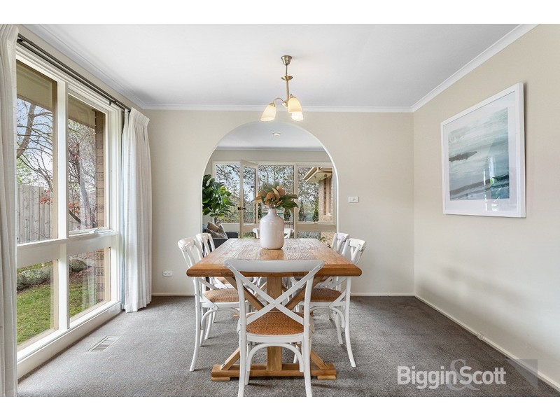 5 Overland Drive, Vermont South VIC 3133