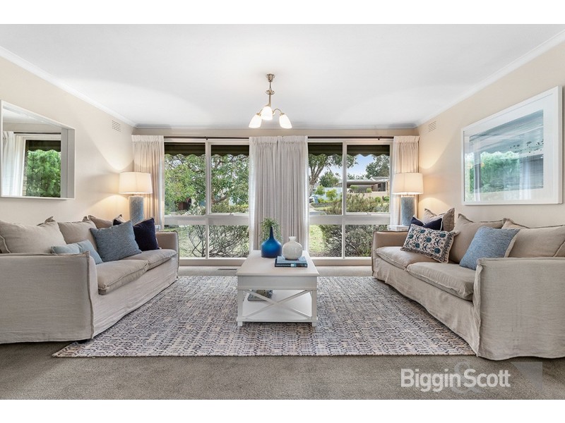 5 Overland Drive, Vermont South VIC 3133