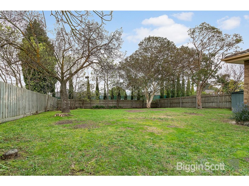 5 Overland Drive, Vermont South VIC 3133