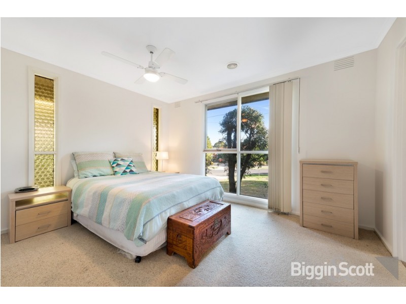 2 Bottlebrush Court, Wheelers Hill VIC 3150