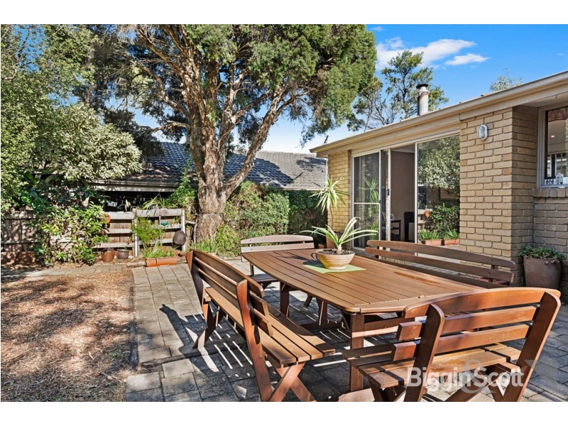 2 Bottlebrush Court, Wheelers Hill VIC 3150
