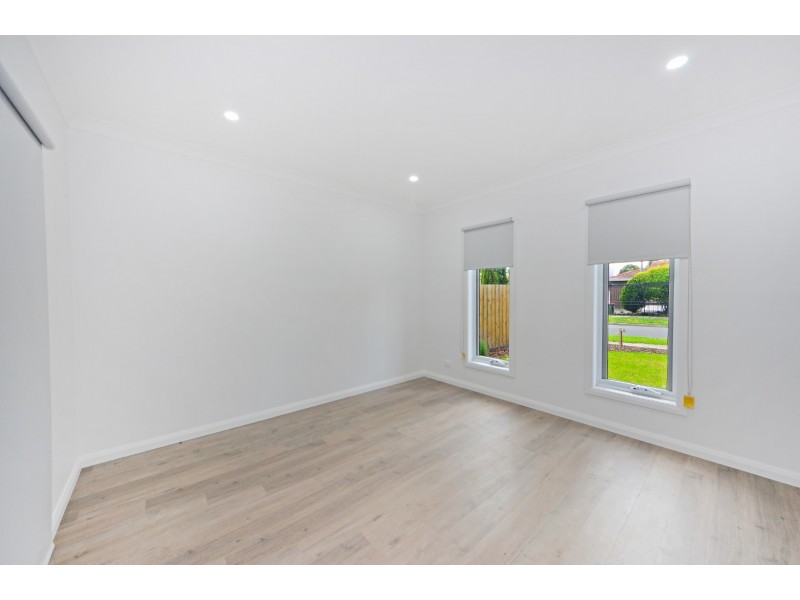 1/10 Hainthorpe Grove, Mulgrave VIC 3170