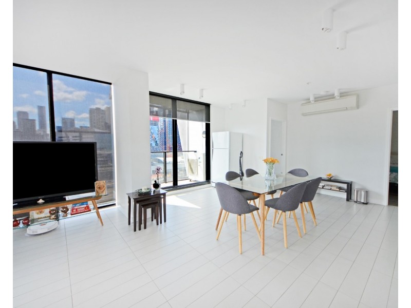 1504/673 La Trobe Street, Docklands VIC 3008