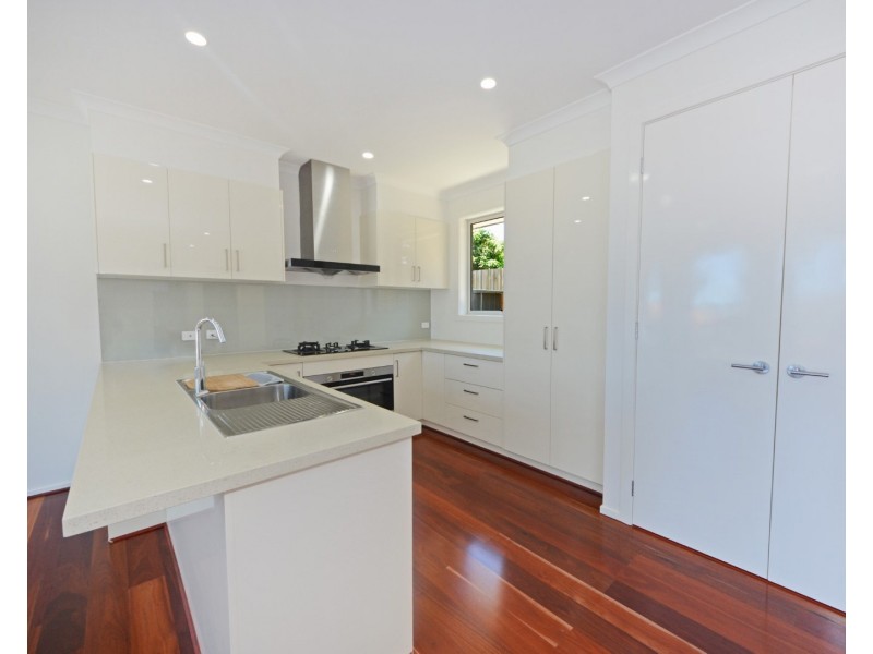 1/11 Renown Street, Burwood VIC 3125