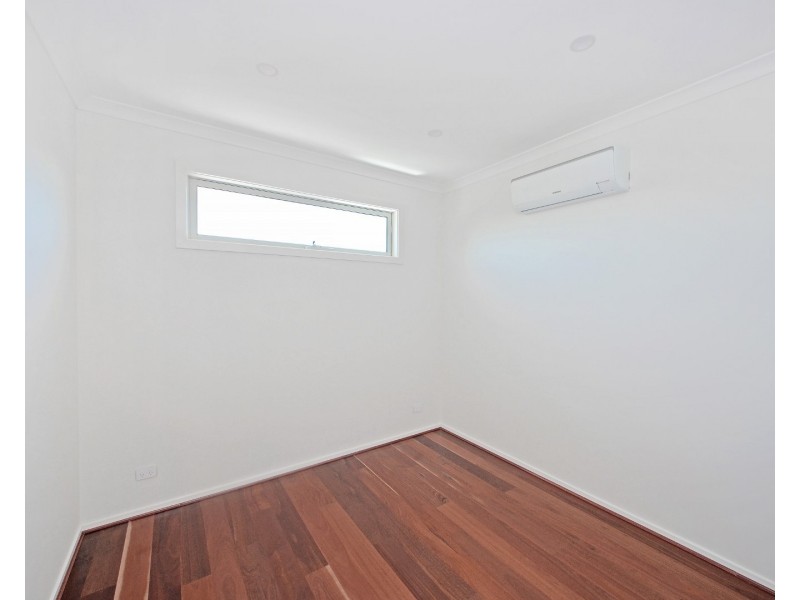 1/11 Renown Street, Burwood VIC 3125