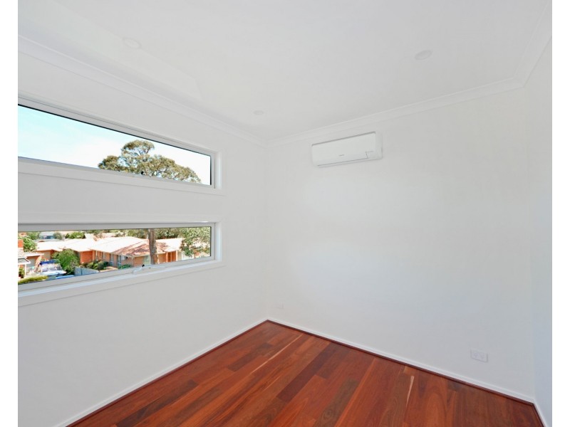 1/11 Renown Street, Burwood VIC 3125