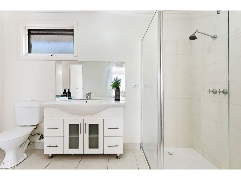 1/614 Waverley Road, Glen Waverley VIC 3150