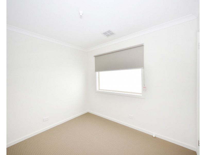 2/1338 Stud Road, Rowville VIC 3178