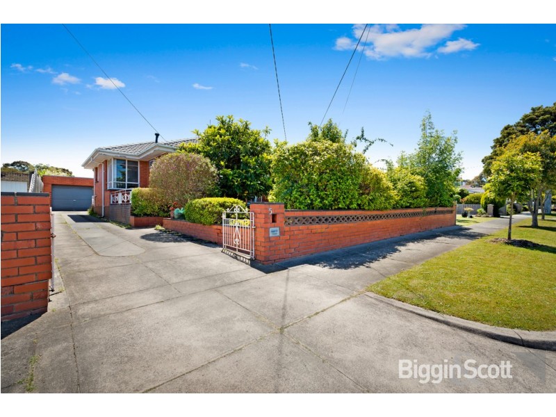 5 Duband Street, Burwood East VIC 3151