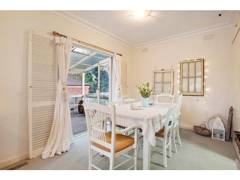 21 Reserve Avenue, Mitcham VIC 3132