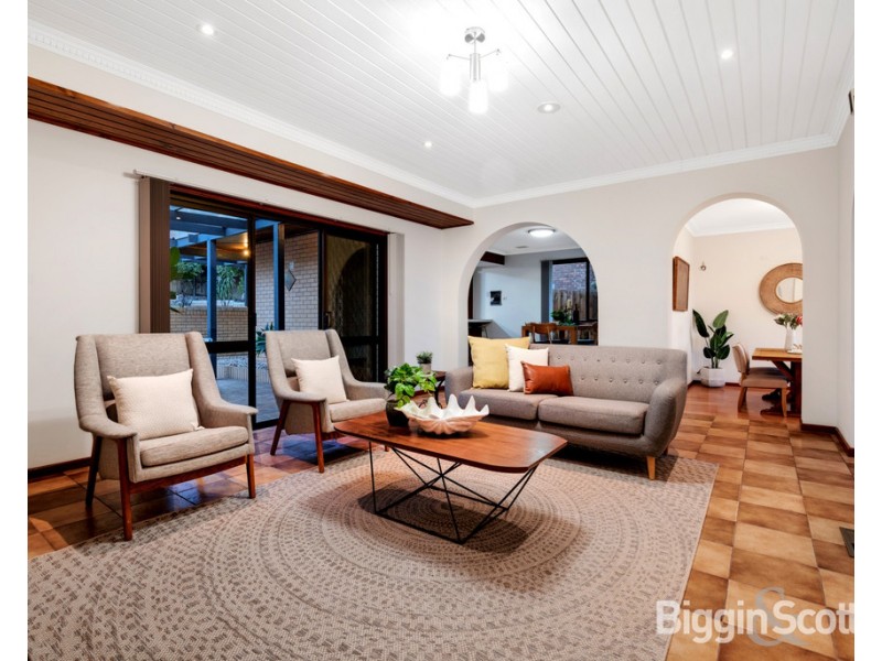 19 Garnett Road, Wheelers Hill VIC 3150