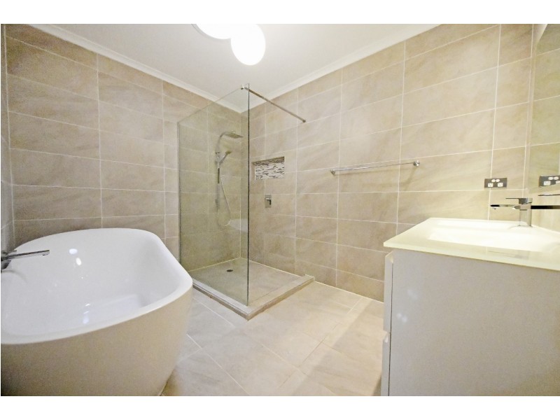 2/12 Emerald Street, Mount Waverley VIC 3149