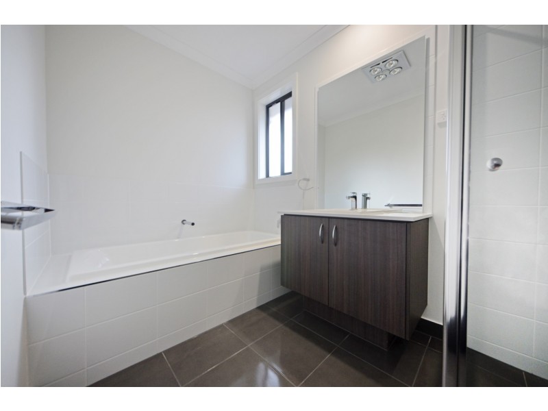 14a Botanic Drive, Glen Waverley VIC 3150