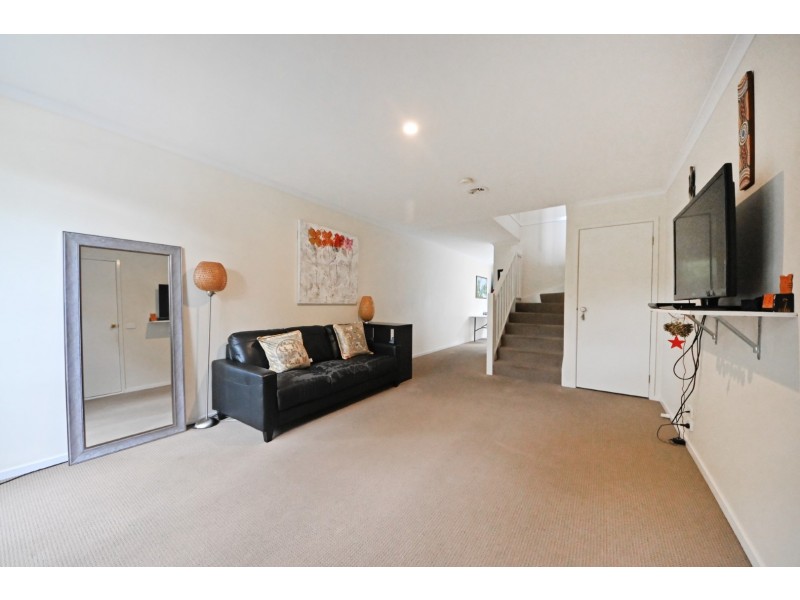 21 Crown Close, Oakleigh East VIC 3166